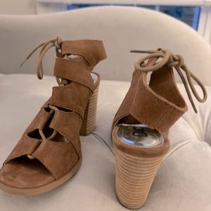 Kyra Suede Lace Up Heel Diba sz 7